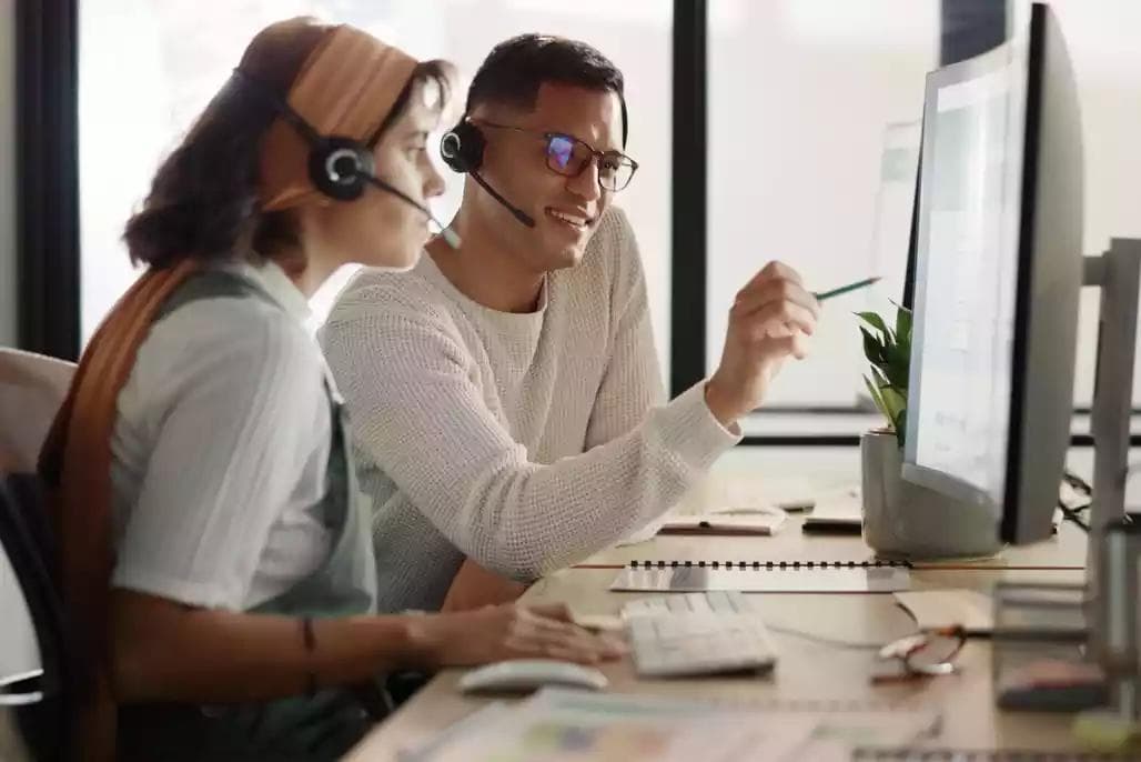 Streamlining Your Small Business Payroll: Why Online Services are the Way to Go