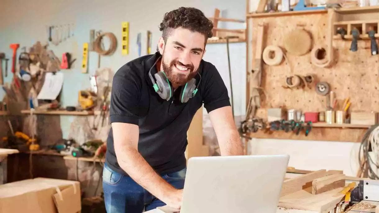 How to pay yourself a salary as a Small Business Owner in the UK in 2024