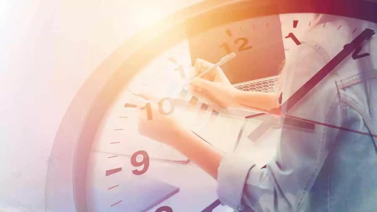 Choosing the Right Time and Attendance System for Your Small Business in the UK